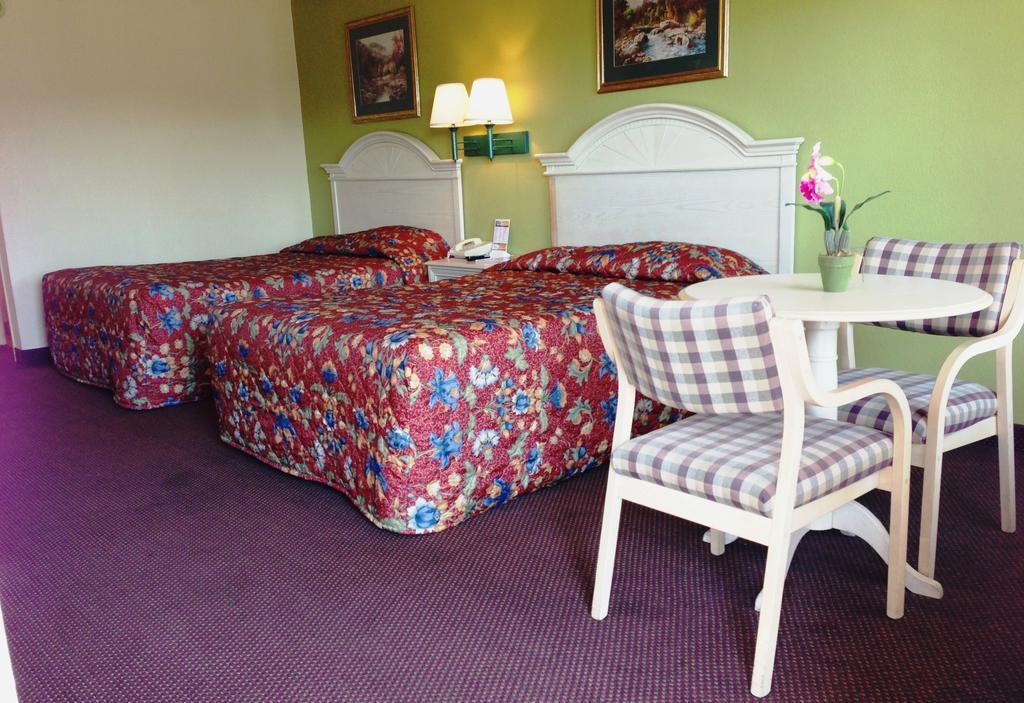 Holiday Terrace Inn - Pigeon Forge Kültér fotó